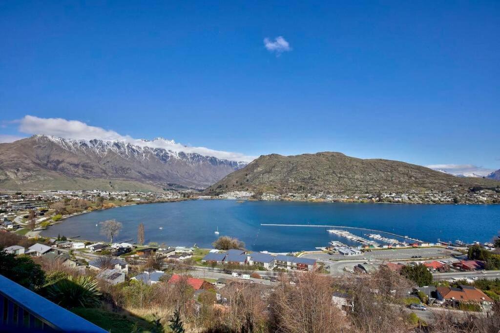 Apartment Remarkable Views 3 Bedroom - & Mountain Views
